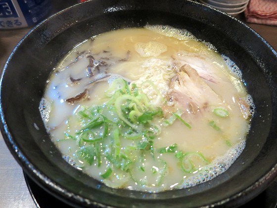 ラーメン阿波座10番