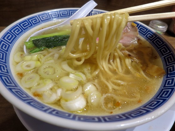サバ6製麺所三宮店