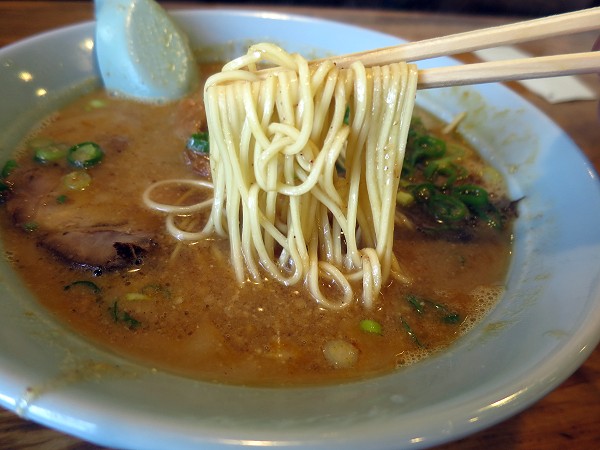 支那そば餐休江崎総本店