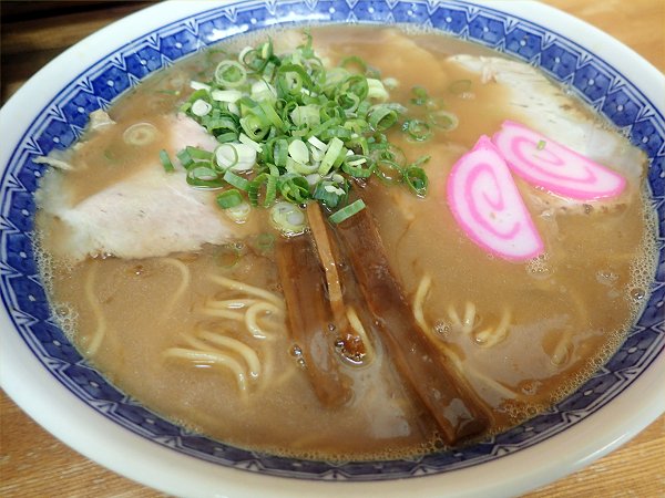 丸高中華そば六十谷店