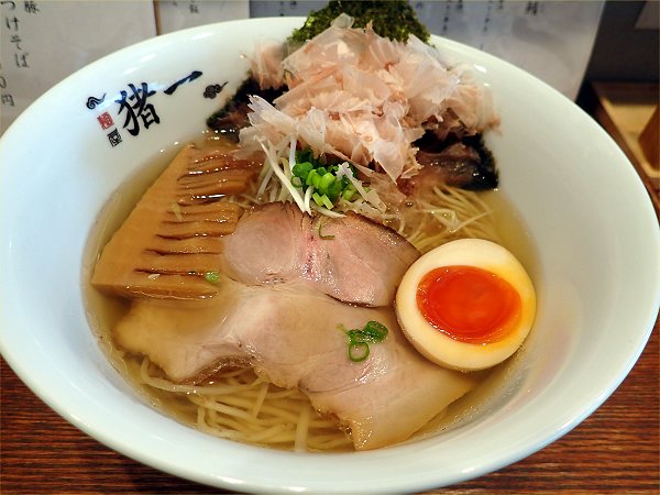麺屋猪一離れ