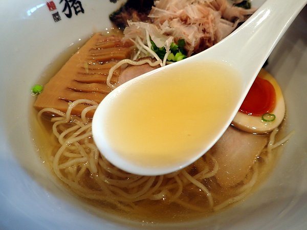 麺屋猪一離れ