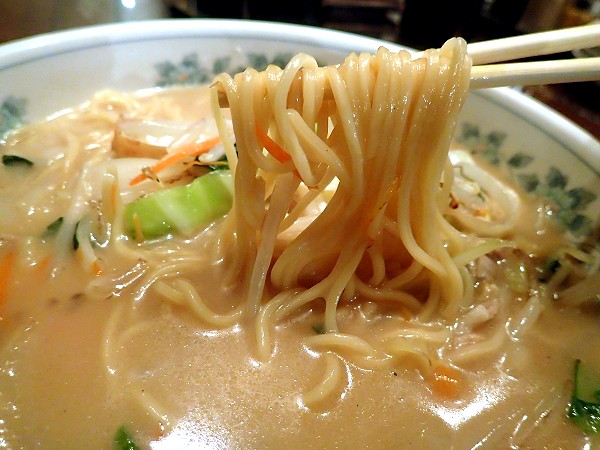 闈