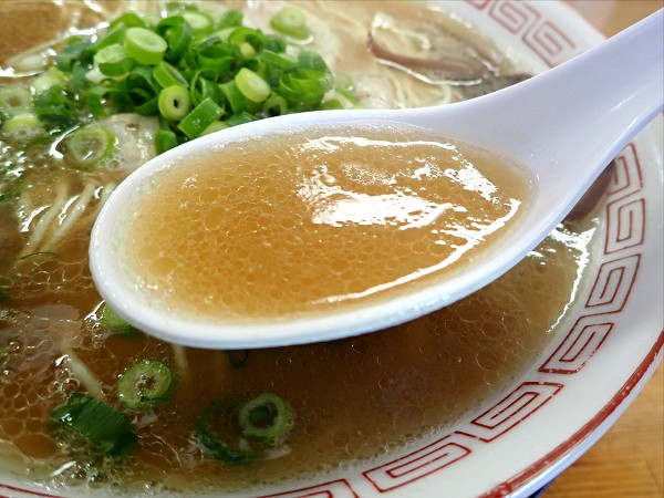 炵 {kX