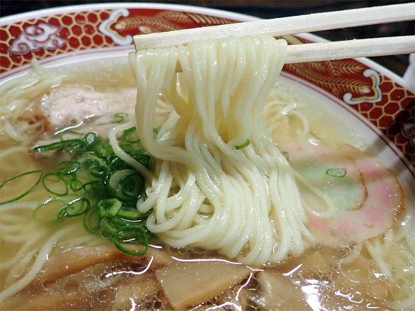中華そば丸太小屋