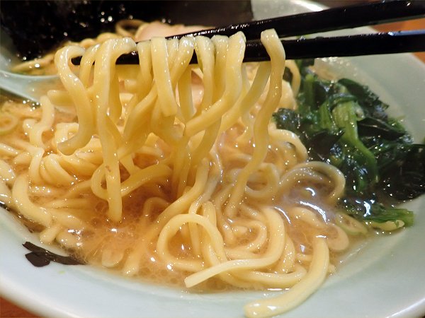 家系ラーメンとさの家