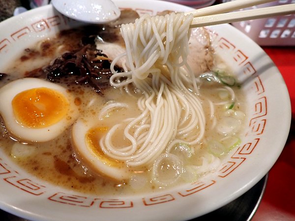 ラーメン赤組