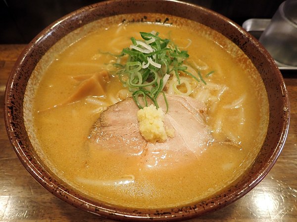 炙り味噌らーめん真武咲弥神戸店