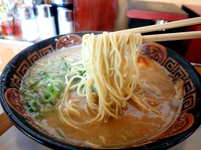 長浜とんこつらーめん夢街道橿原神宮前店