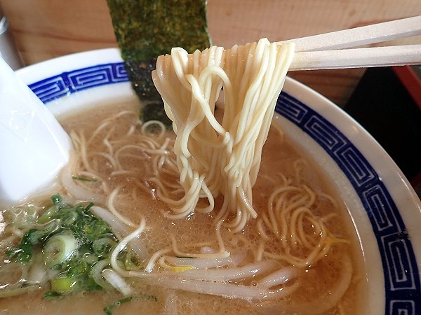 らーめん酒場 彩翔