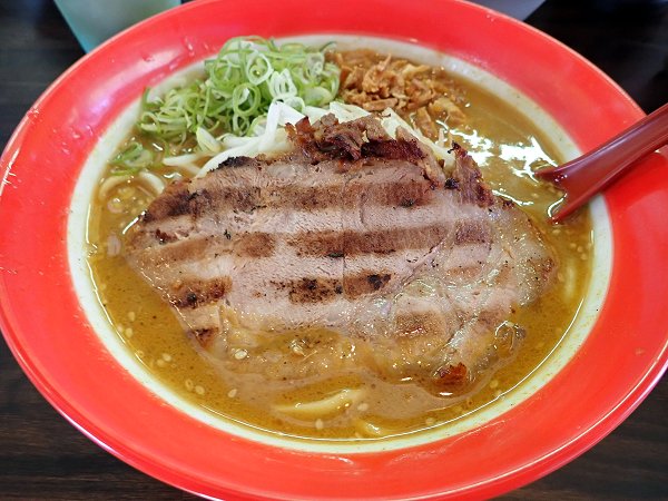 みそ助