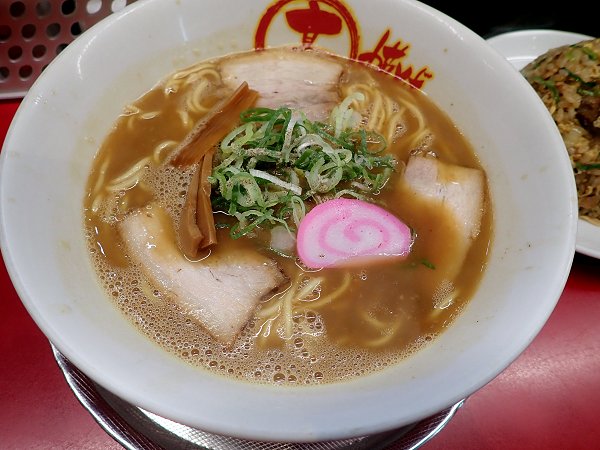丸高中華そば神戸二宮店