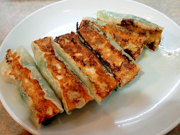 ラーメン虎一番『サンラータン』と『焼きギョーザ』