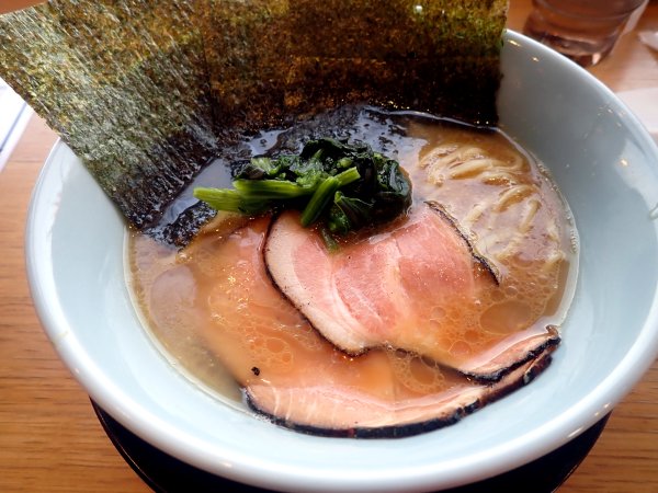 家系ラーメン薩摩家宝塚店