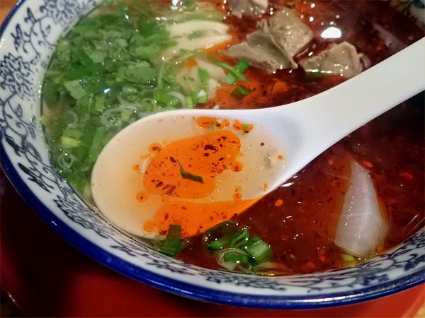 中国蘭州牛肉麺一天一面三宮センタープラザ店