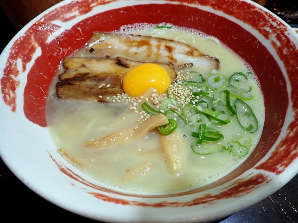 徳島ラーメン麺王神戸元町店
