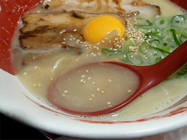 徳島ラーメン麺王神戸元町店