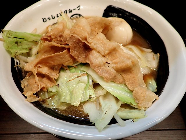 j̃[傢