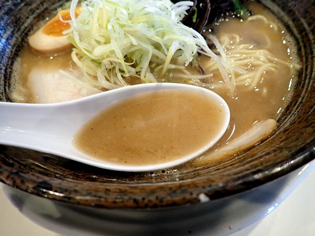 QzX