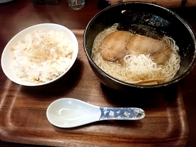 yq 邿