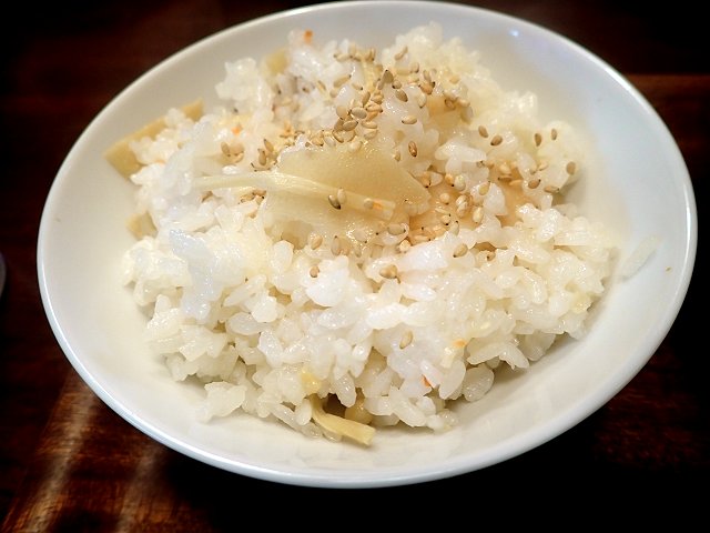 yq 邿