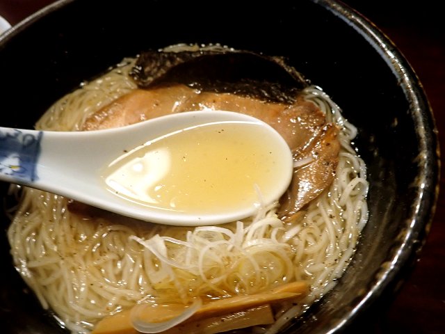 yq 邿