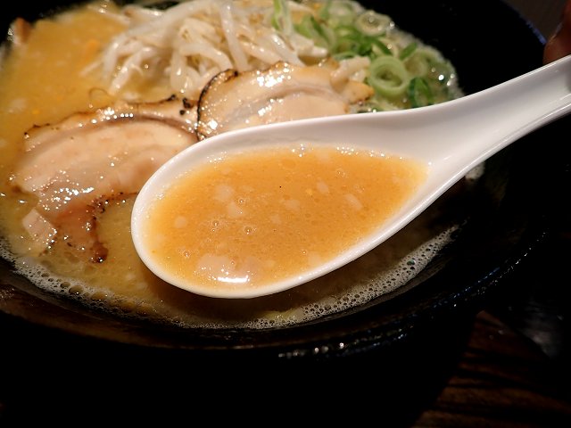 啜り尽くせ狼莵
