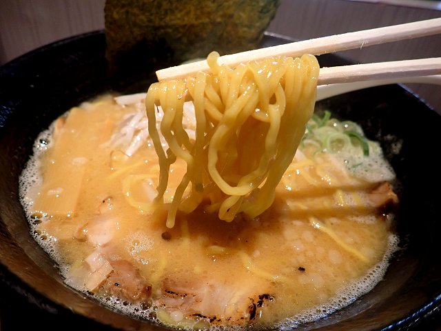 啜り尽くせ狼莵