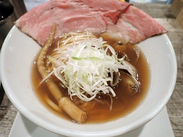 �����I���W�Ō�̂ЂƂӂ藧�ԓX