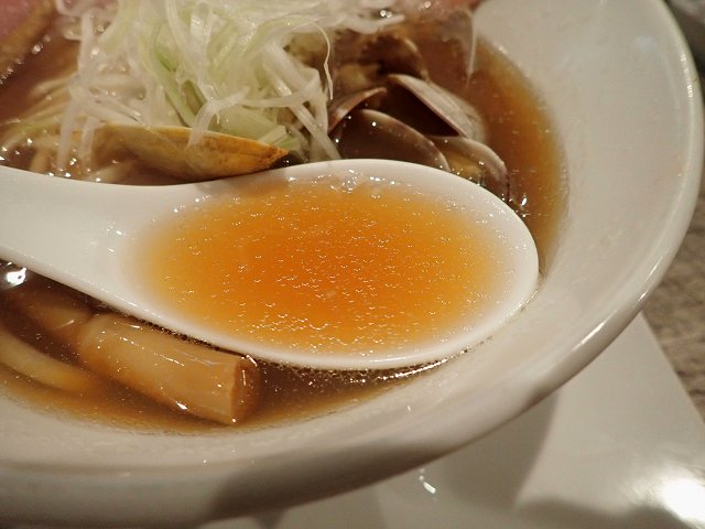 �����I���W�Ō�̂ЂƂӂ藧�ԓX