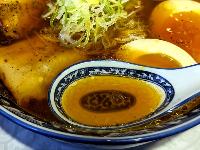 麺屋しらかわ 大阪なんば店