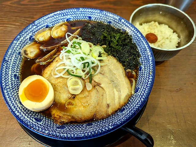 だしと麺