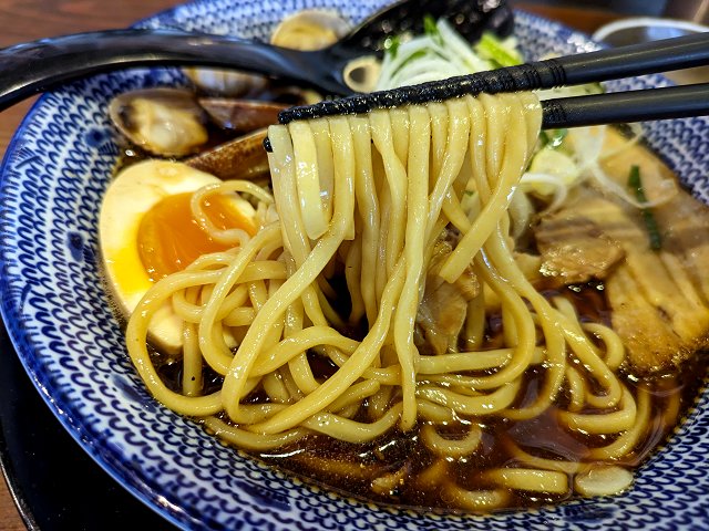 だしと麺